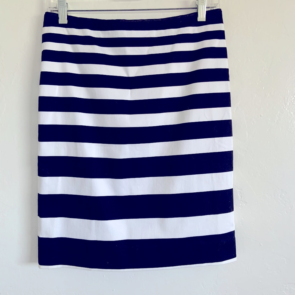 Whitehouse Black Market pencil skirt